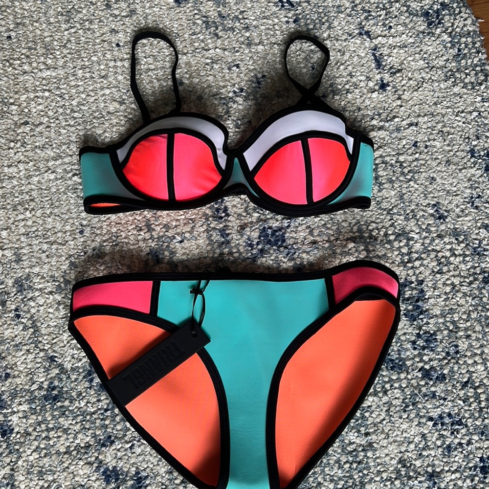 Triangl neoprene color block bikini Medium